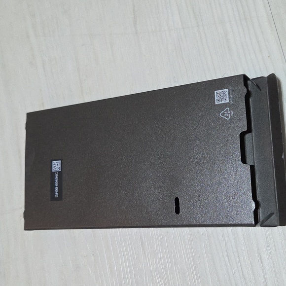 For sale is only the empty box with everything seen in Galaxy S25 Smartphone Box - Picture 5 of 9